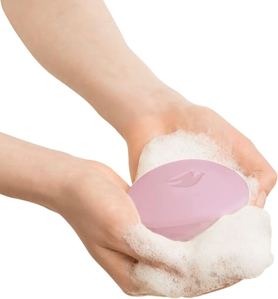 Dove Jabón en barra de crema de belleza rejuvenecedora con aroma a granada & té de hibisco