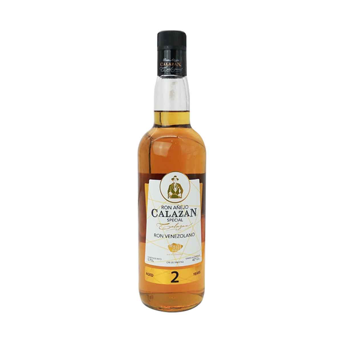 Calazan ron añejo especial 2 años 700ml.